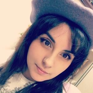 Meet your Posher, Roxana